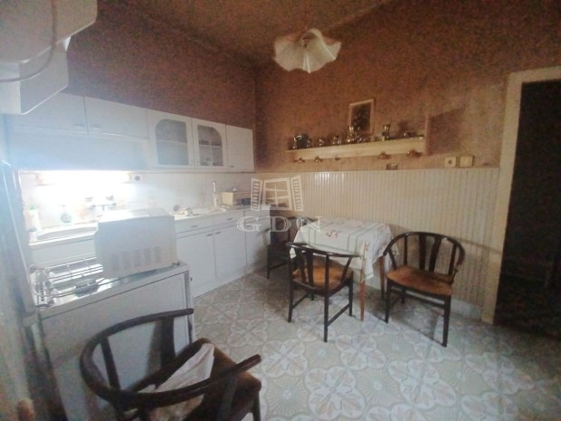 Elad� csal�di h�z Zalaegerszeg, Belv�ros