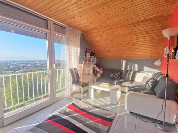 Elad� csal�di h�z Zalaegerszeg, Lakhat� h�z csod�s panor�m�val