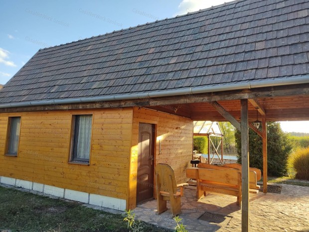 Elad� csal�di h�z, Albertirsa