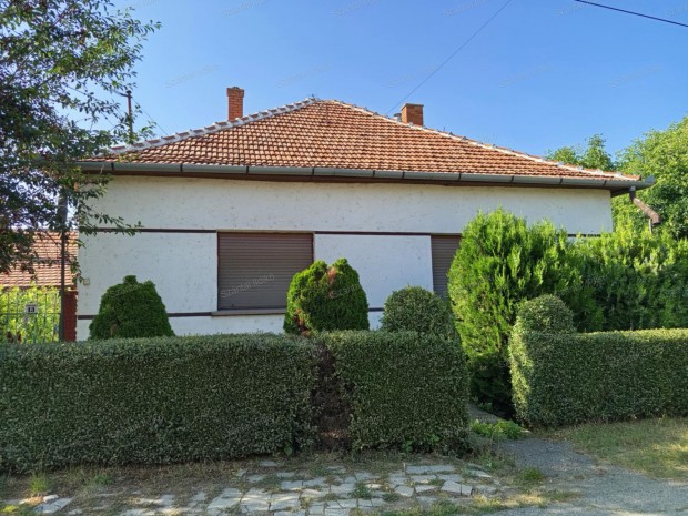 Eladó családi ház, Szajol