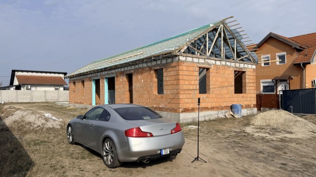 Elad� csal�di h�z, Taksony