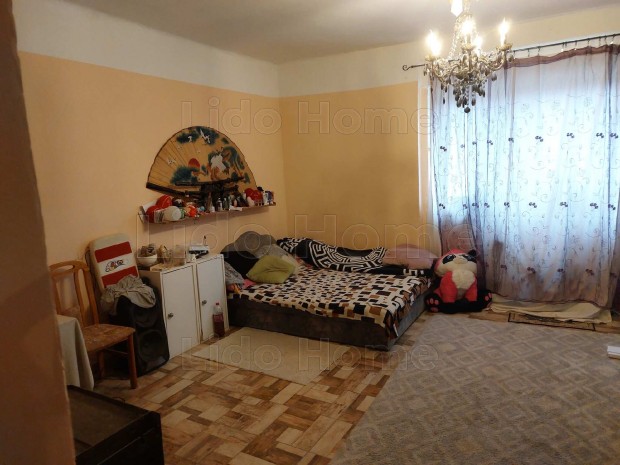 Elad� csal�dih�z Nagyberkiben