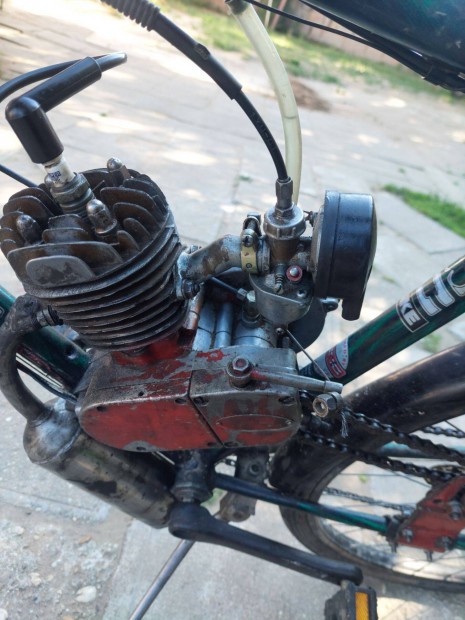 Elado dongo motor