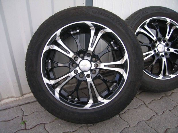 Elad duplaosztkrs alufelni Uniroyal Rainsport gumikkal