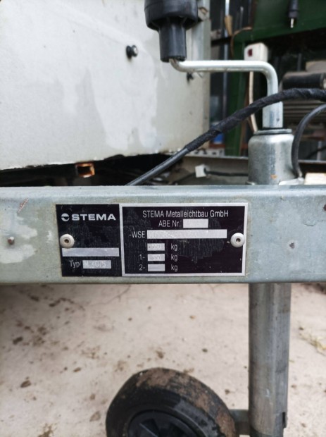 Elad egy 550-es utnfut