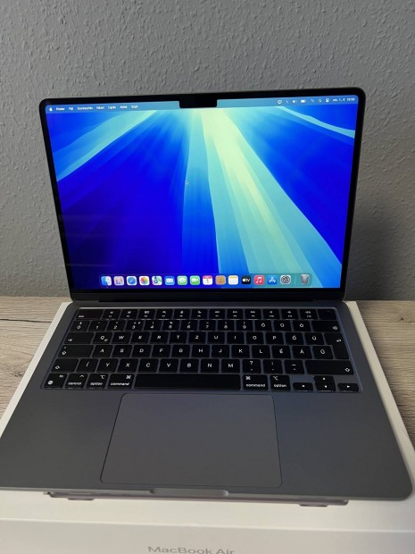 Elad egy Apple Macbook Air 13.6 M2! Garancis!