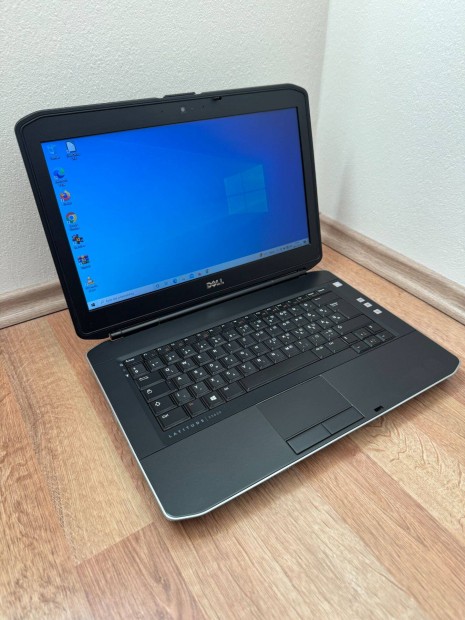 Elad egy Dell Latitude E5430 laptop (Intel i5 2x3,3GHz/8GB/240SSD)