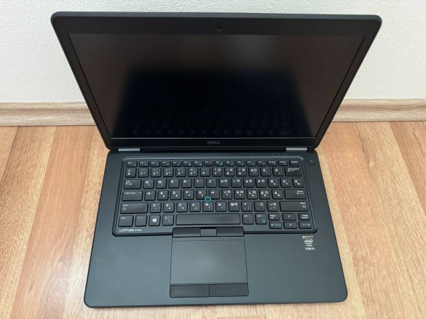 Elad egy Dell Latitude E7450 laptop (Intel i5 2x2,9GHz/8GB/240SSD)