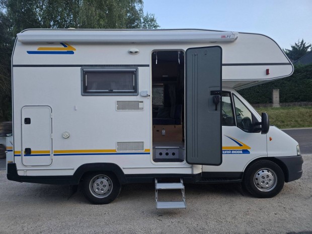 Elad egy Fiat Eura lakaut
