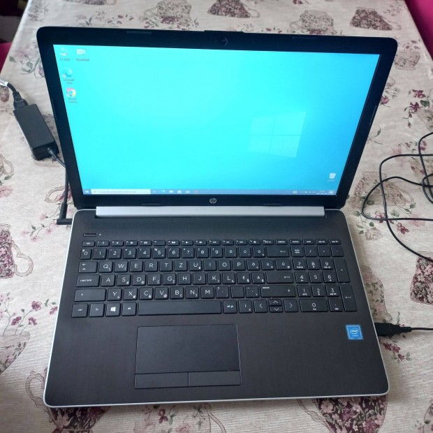 Elad egy HP 15,6 notebook