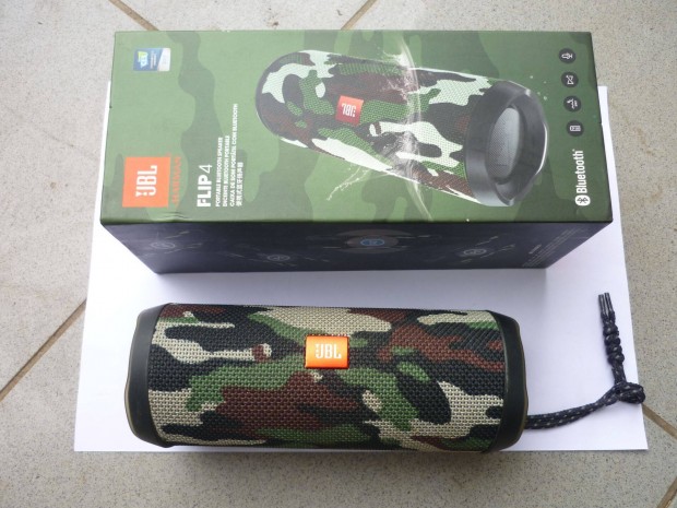 Elad egy JBL Flip 4 tipus bluetooth hangszr