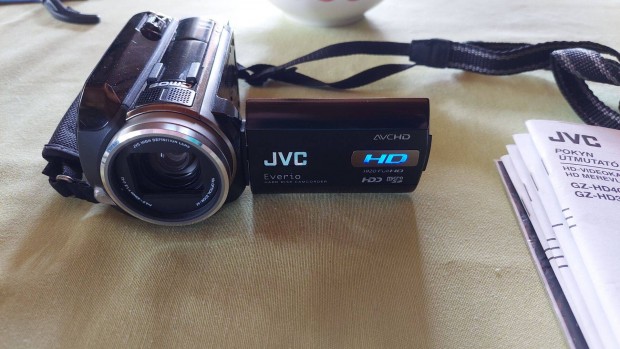Elad egy JVC GZ-HD30