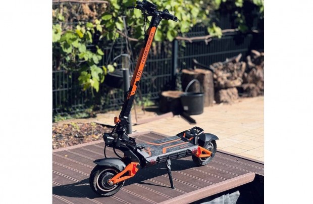 Eladó egy Kugoo Kirin (Kukirin) G3 Pro elektromos roller