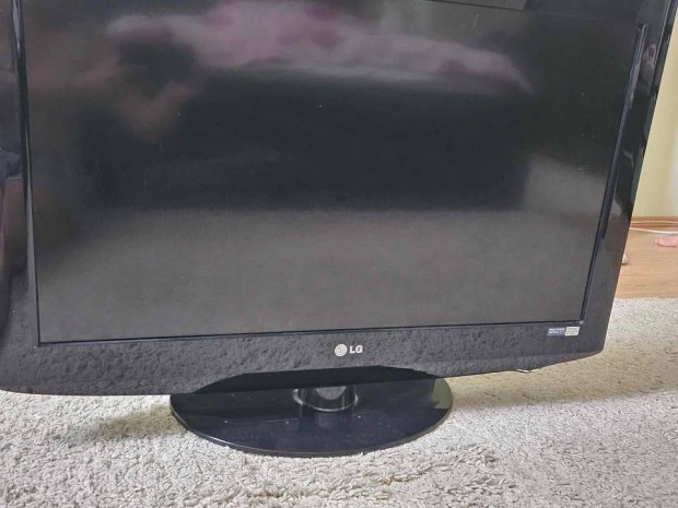 Elad egy LG LCD TV