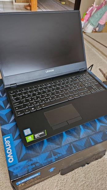 Elad egy Lenovo Legion Y540-15IRH gamer laptop