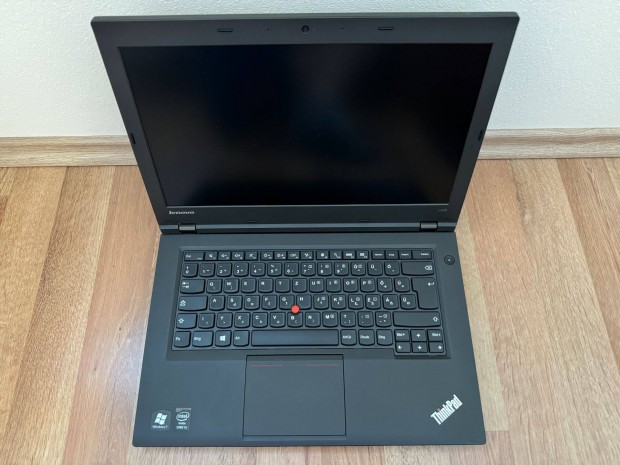Elad egy Lenovo Thinpad L440 laptop (Intel i3 2x2,4GHz/8GB/240SSD)