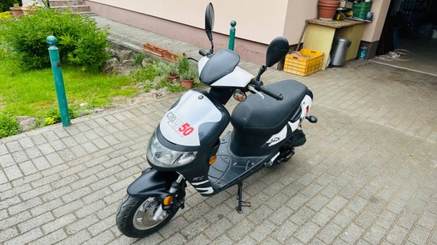 Eladó egy Longjia LJ50 QT-H Caper 50 4T robogó!