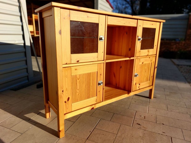 Elad� egy Magas Ikeas 1fi�kos, vitrines, �veg polcos feny� t�lal� kom�