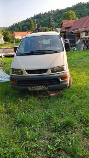 Eladó egy Mitshubishi L400 long