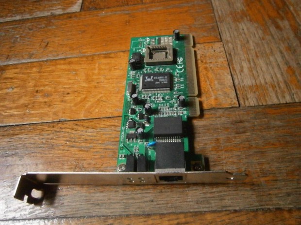 Eladó egy Realtek RTL 8169S-32 10/100/1000 MB/S PCI hálózati kártya
