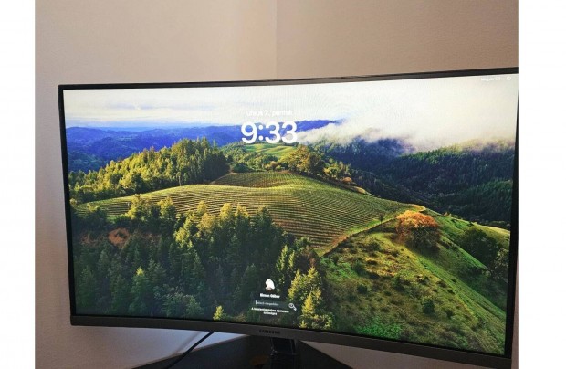 Elad egy Samsung 27" velt monitor