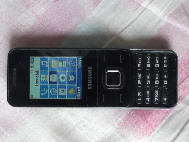 Eladó egy Samsung GT E 2330 B típusú Telekomos mobiltelefon
