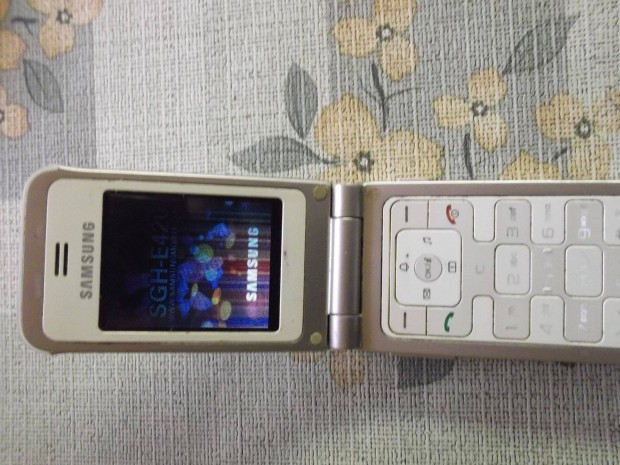Elad egy Samsung Sgh E-420 szpsghibs, krtyafggetlenl
