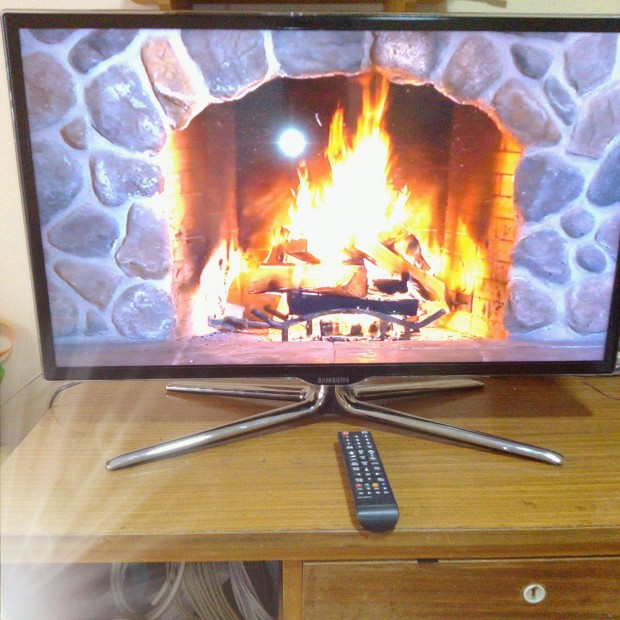 Eladó egy Samsung UE32Es6570 81,3 cm (32") Full HD Smart TV. Wi-Fis
