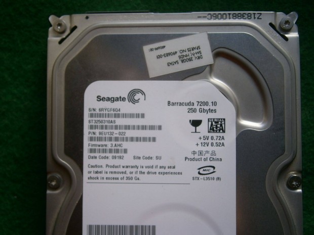 Elad egy Seagate 250 GB-os SATA merevlemez