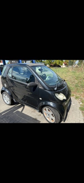 Eladó egy Smart fortwo 0.7 benzines