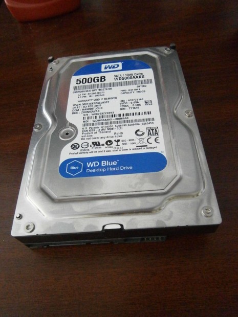 Elad egy Western Digital 3,5"-os 500GB-os merevlemez (HDD)