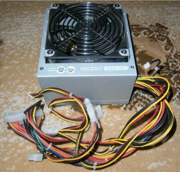 Elad egy asztali PC-hez val ATX-es 250W-os tpegysg