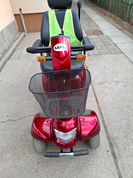 Elad� egy elektromos rokkatkocsi