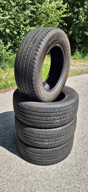 Eladó egy garnitúra Continental 265/60 R18 M+S gumik.