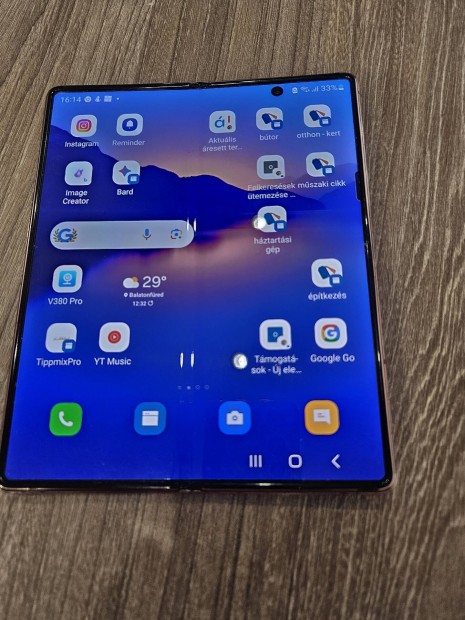 Elad egy gynyr Samsung Fold 2 5G