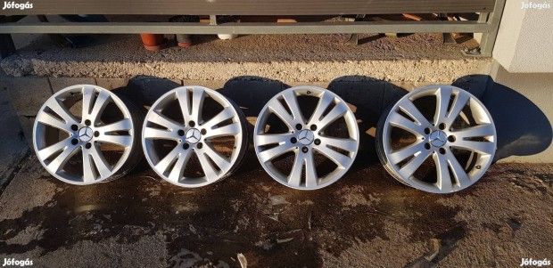 Elad egy hasznlt 5x112 17" w204 gyri Mercedes alufelni garnitra