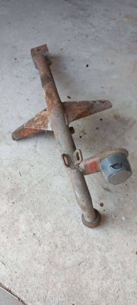 Elad� egy haszn�lt Suzuki Swift 1.0 von�horog