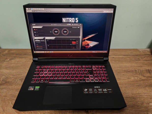 Elad egy hibtlan, megkmlt llapot 17"-os Acer Nitro 5 laptop