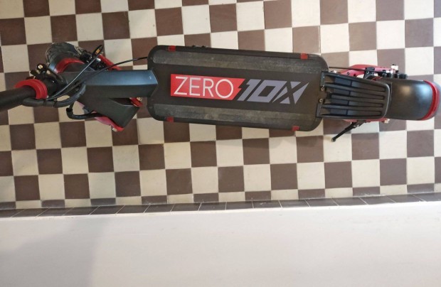 Eladó egy keveset használt, szép állapotban lévő Zero X10 dual motoros