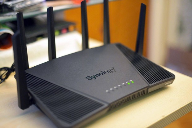 Elad egy makultlan jszer llapot Synology RT6600ax router / Wifi6