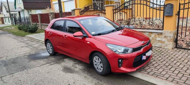Elad� egy nagyon sz�p �llapot�, megk�m�lt Kia Rio 1,2