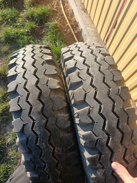 Elad egy pr zsuk kerk. 