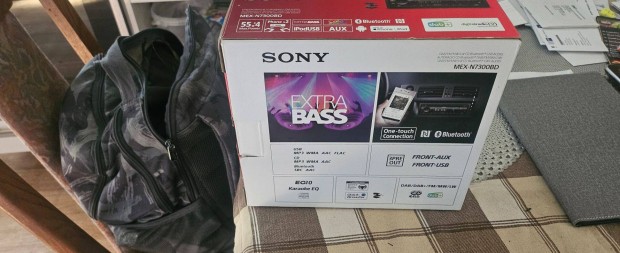 Eladó egy sony fejegység
