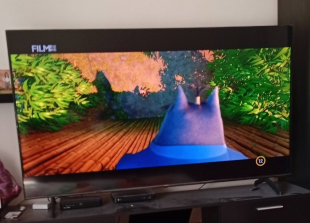 Eladó egy szép állapotban lévő Hisense 177cm okos tv
