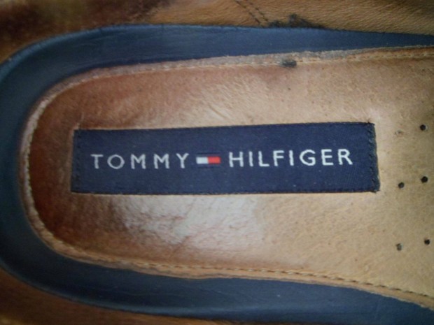 Elad egy szp llapot Tommy Hilfiger hastott Brcip