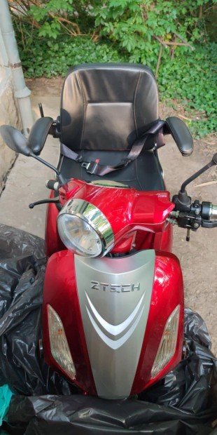 Elad elektromos 3 kerek segdmotor 