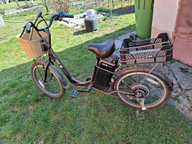 Elad� elektromos ker�kp�r