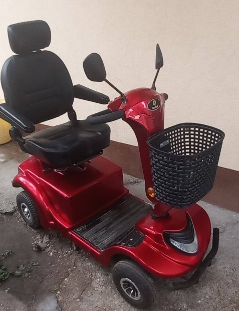 Eladó elektromos moped