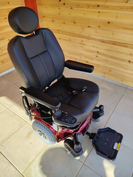 Elad elektromos moped
