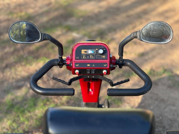Elad elektromos moped rokkantkocsi tricikli